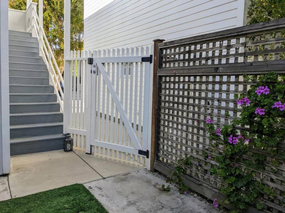 Venice Canals & Beach Guest House Лос Анджелис Екстериор снимка